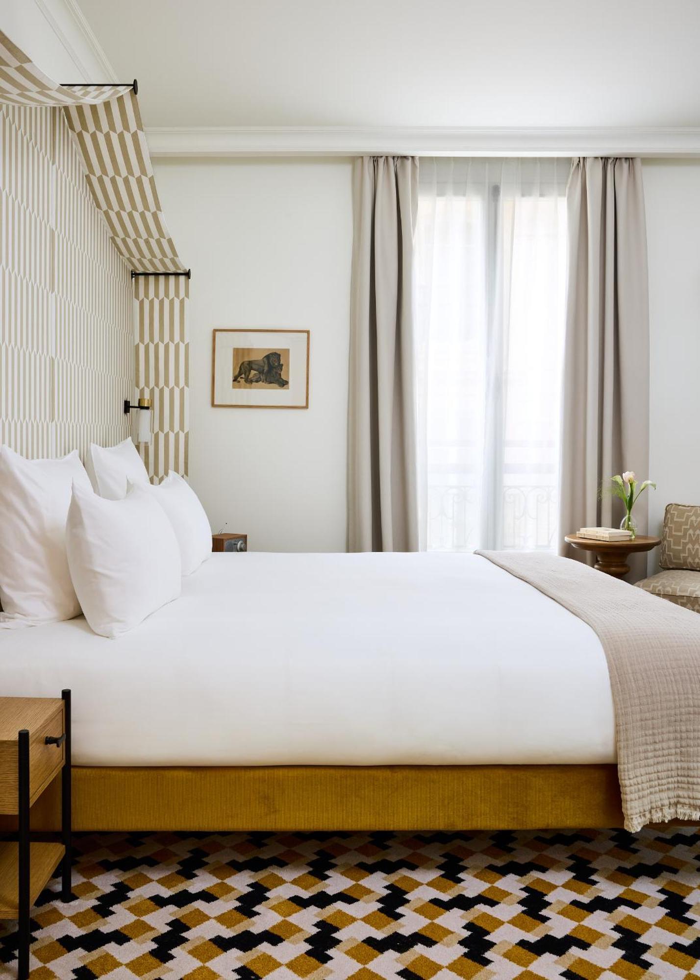 Hotel Noucha Paris Exterior photo